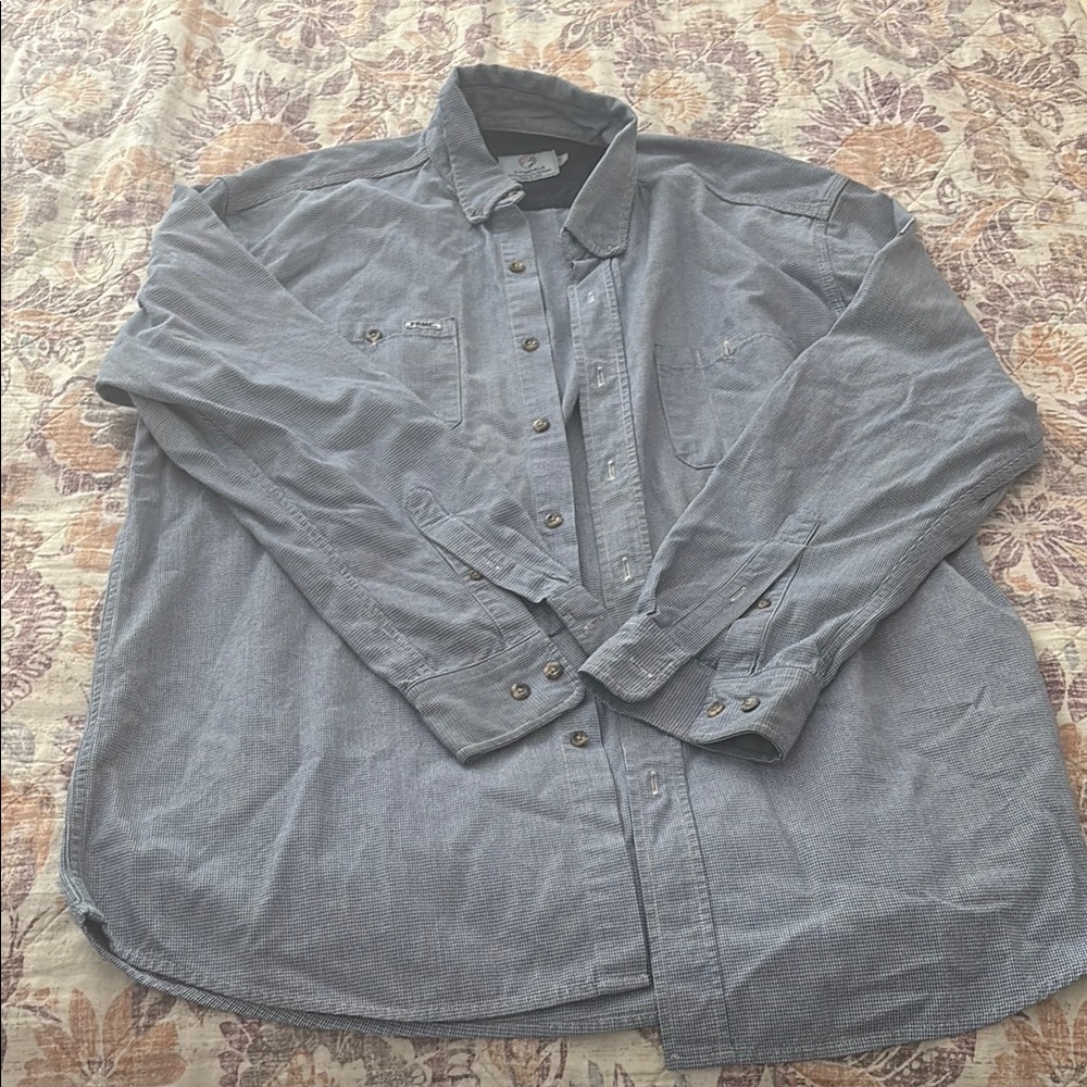 Men's Gray Button-Up Shirt tyndale